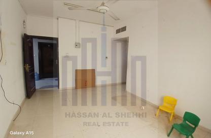Apartment - 1 Bedroom - 1 Bathroom for rent in Muwailih Building - Muwaileh - Sharjah