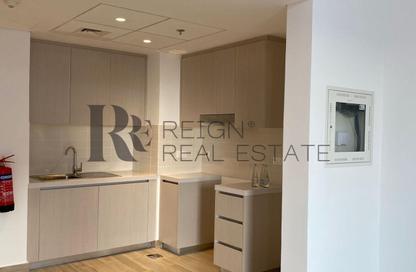 Apartment - 1 Bedroom - 1 Bathroom for rent in Waters Edge - Yas Island - Abu Dhabi
