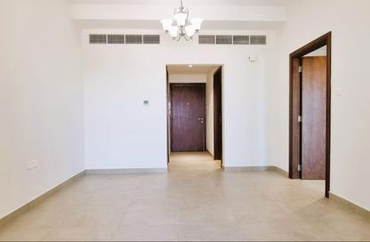 Apartment - 1 Bedroom - 2 Bathrooms for rent in Jumeirah Garden City - Al Satwa - Dubai