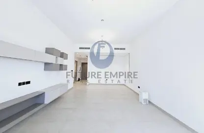 Apartment - 3 Bedrooms - 5 Bathrooms for rent in Lamcy Residence - Oud Metha - Bur Dubai - Dubai