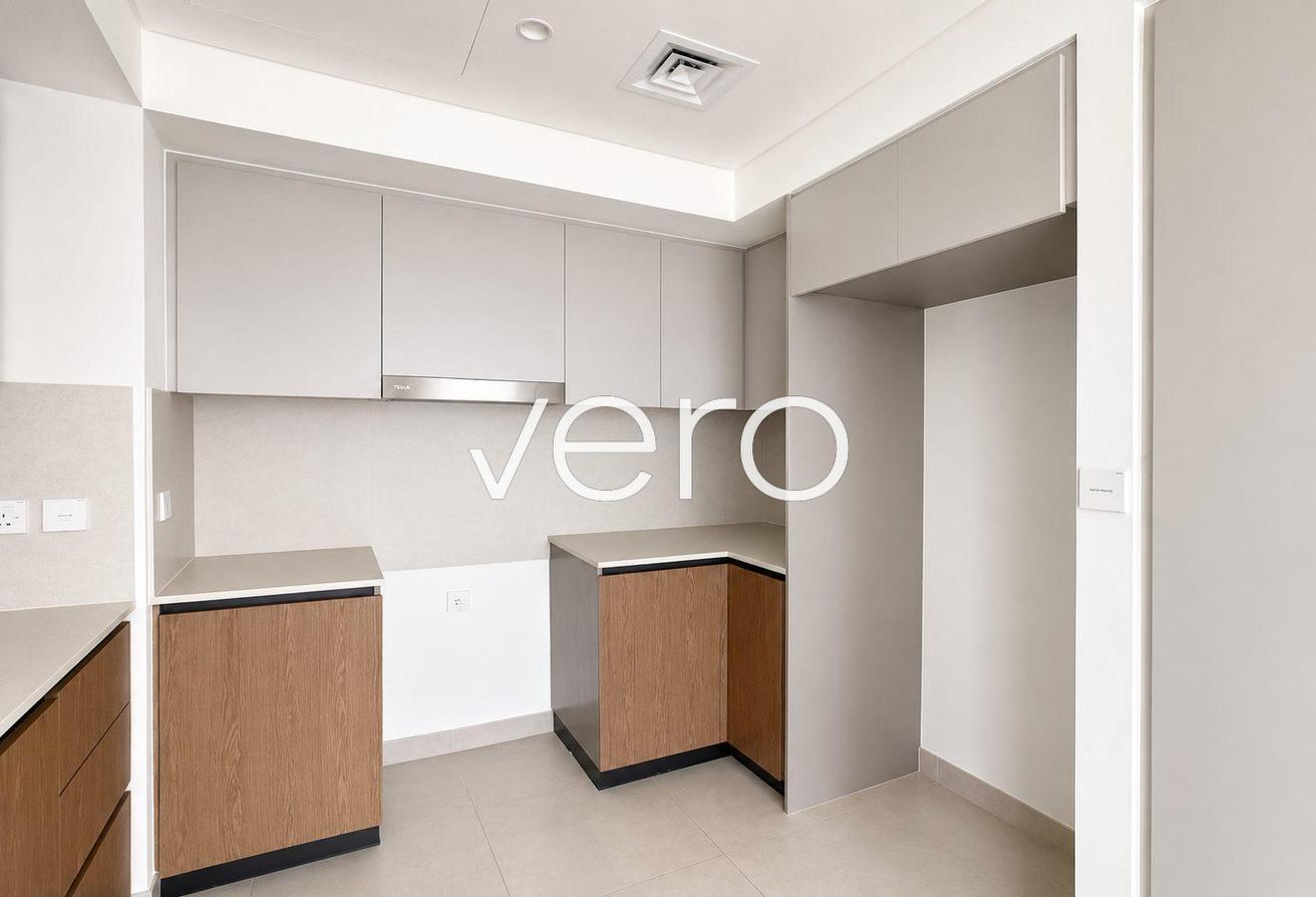 Full Canal & Lagoon View | Corner Unit | Vacant photo 8