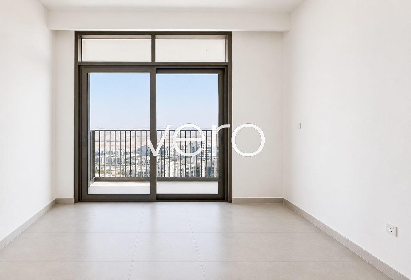 Full Canal & Lagoon View | Corner Unit | Vacant photo 9