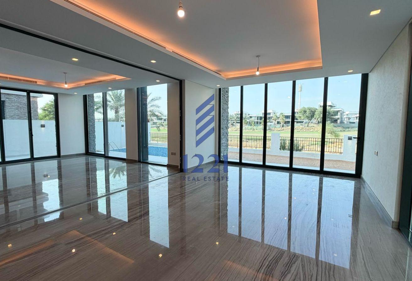 ELEVATED LIVING | UNFURNISHED | PRIVATE RETREAT photo 27