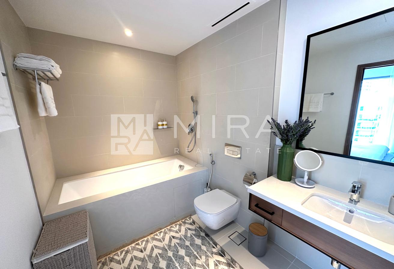 Fully Furnished | Vacant on October | Near Metro photo 7
