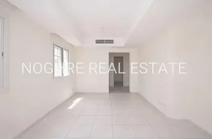Villa - 2 Bedrooms - 3 Bathrooms for rent in Springs 14 - The Springs - Dubai