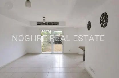 Villa - 2 Bedrooms - 3 Bathrooms for rent in Springs 14 - The Springs - Dubai