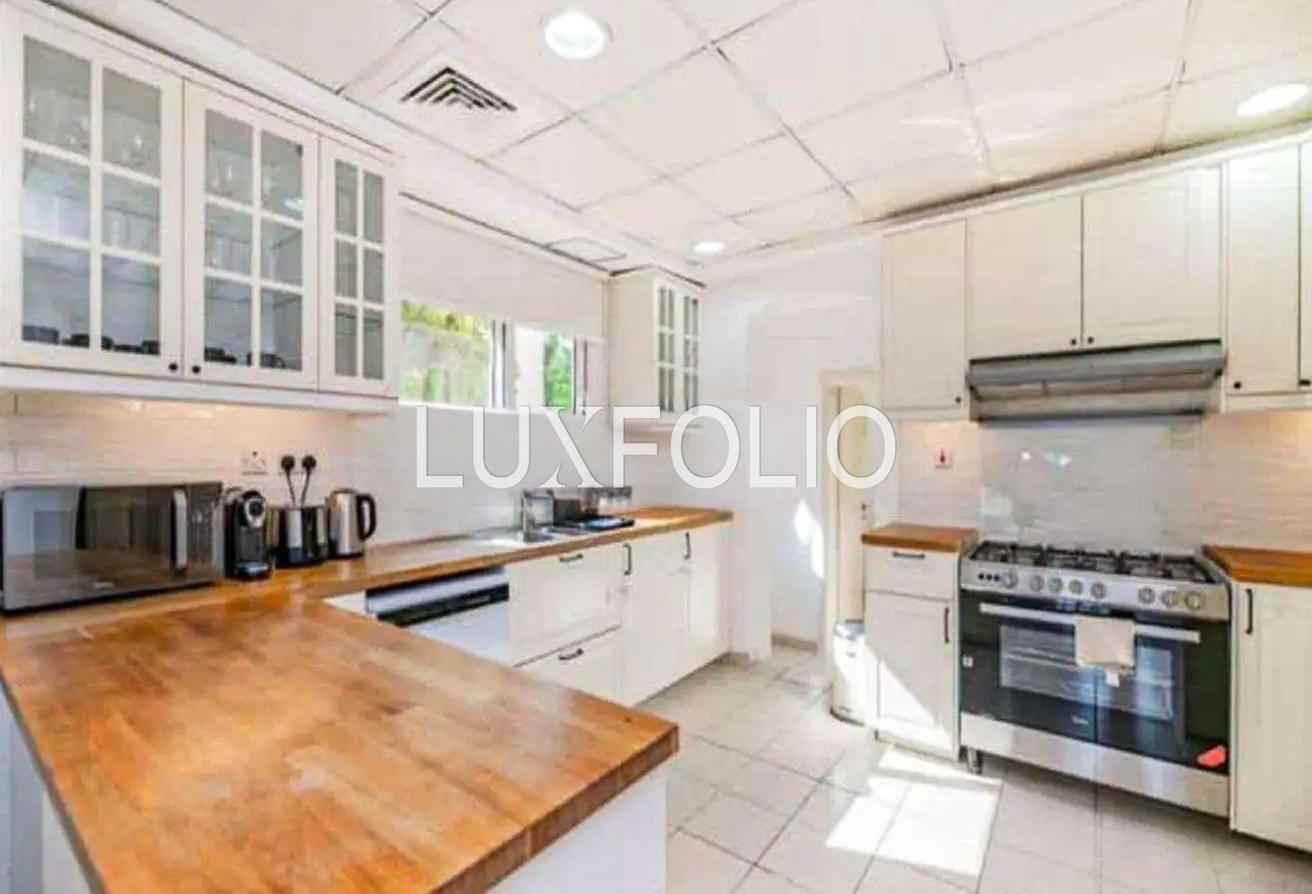 Lake View | Fully Furnished | Great Condition photo 4