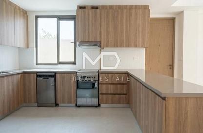 Townhouse - 3 - 4 for sale in Toledo - Zayed City (Khalifa City C) - Khalifa City - Abu Dhabi