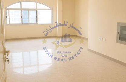 Office Space - Studio - 1 Bathroom for rent in Al Hayl - Fujairah