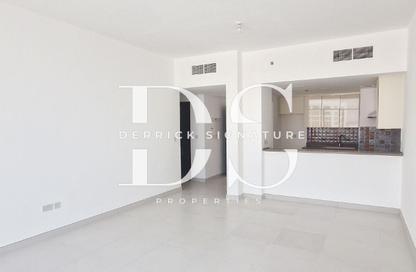 Apartment - 2 Bedrooms - 2 Bathrooms for rent in Rabdan Building - Motor City - Dubai