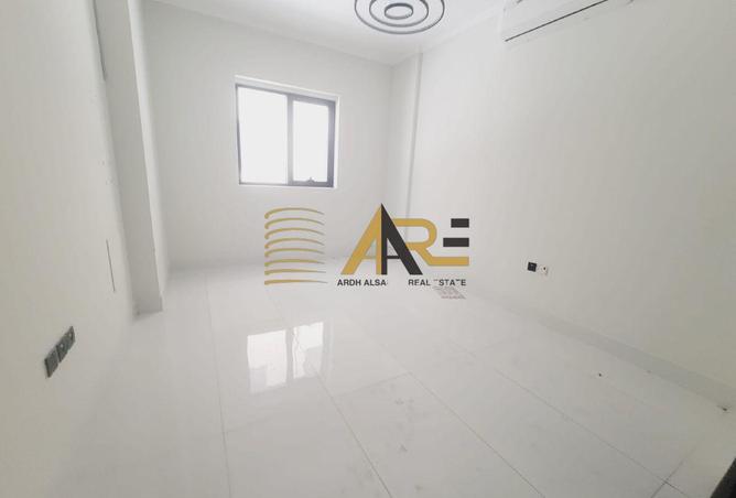 105018438 - Property Image 2
