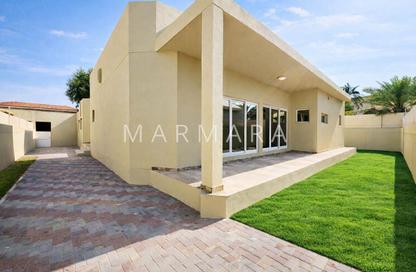 Villa - 3 Bedrooms - 4 Bathrooms for rent in Jumeirah 3 Villas - Jumeirah 3 - Jumeirah - Dubai