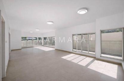 Villa - 3 Bedrooms - 4 Bathrooms for rent in Jumeirah 3 Villas - Jumeirah 3 - Jumeirah - Dubai