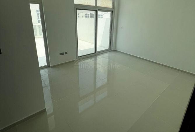Spacious | 3BR + Maid Villa | Sanctnary photo 2