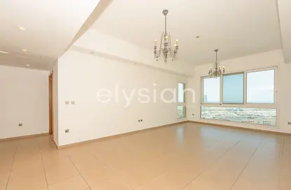 Apartment - 3 Bedrooms - 4 Bathrooms for rent in Marina Residences 5 - Marina Residences - Palm Jumeirah - Dubai
