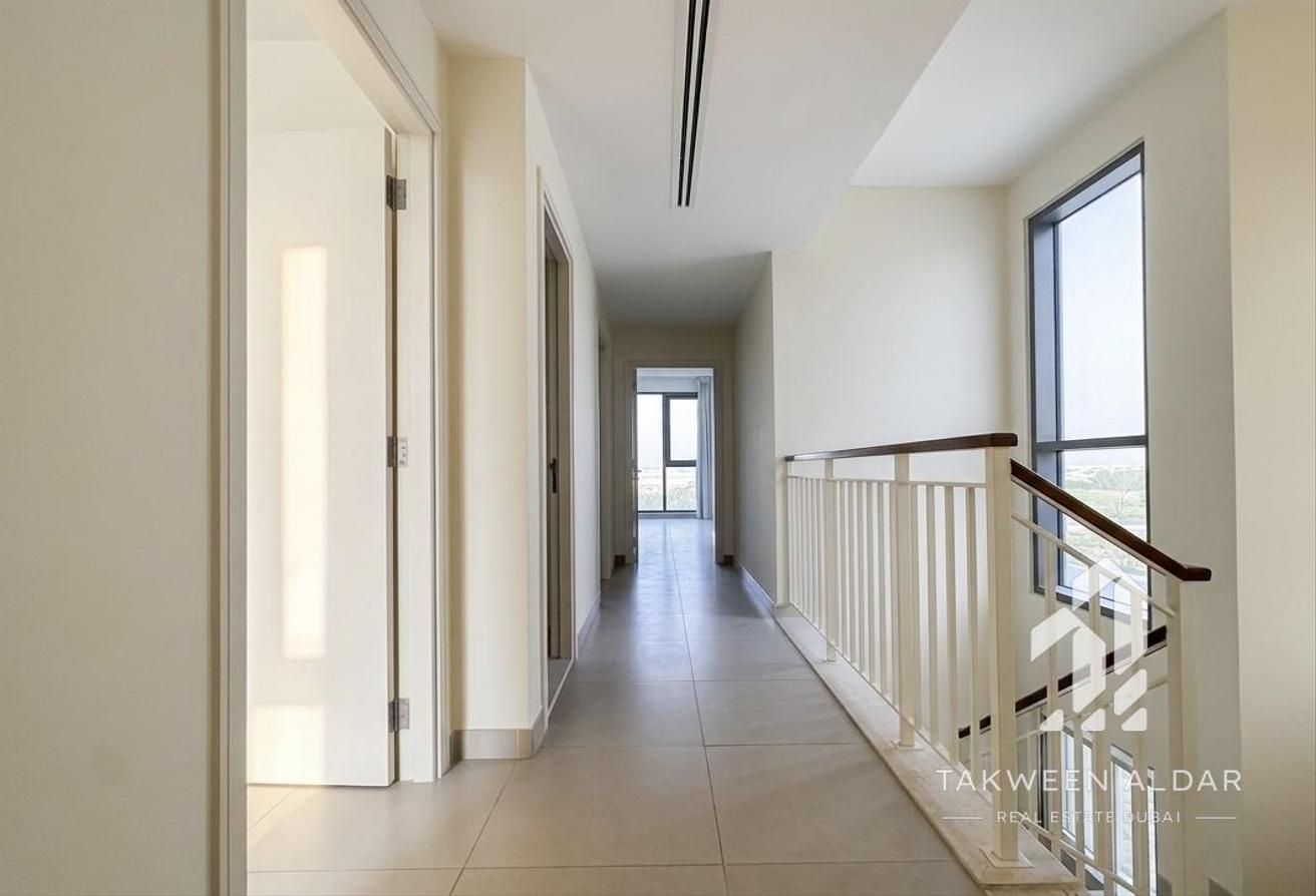 Corner Unit | Spacious Layout | Prime Location photo 6