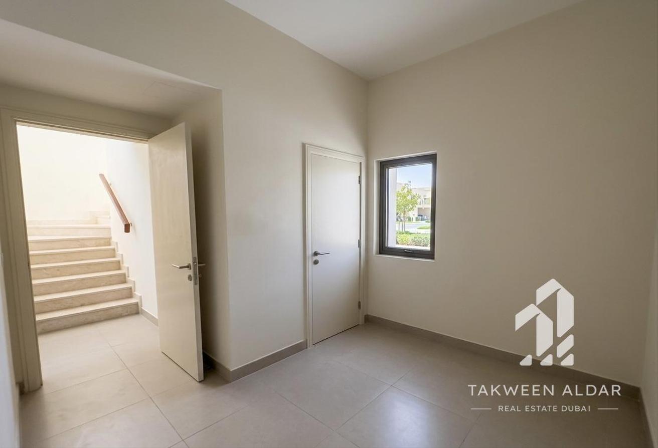 Corner Unit | Spacious Layout | Prime Location photo 9