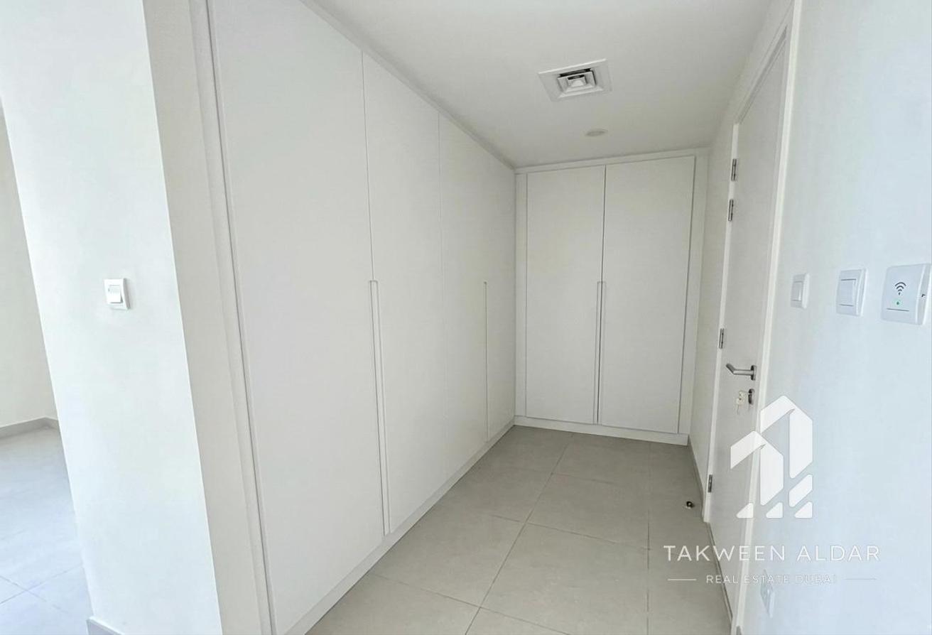 Corner Unit | Spacious Layout | Prime Location photo 12