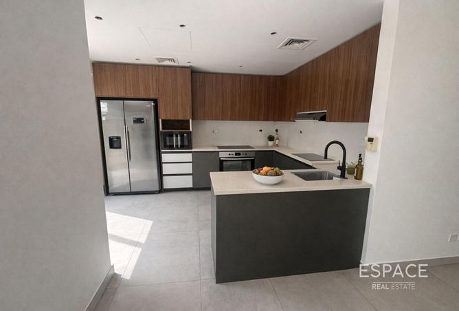 54384667 - صورة العقار 3