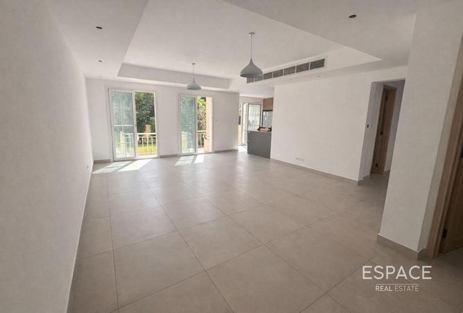 54384667 - صورة العقار 2