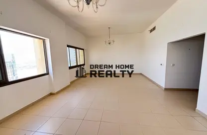 Apartment - 3 Bedrooms - 4 Bathrooms for rent in Bin Ham Towers - Al Taawun - Sharjah