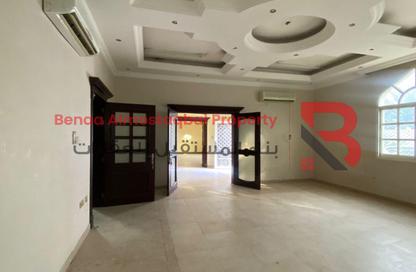 طابق كامل - 4 غرف نوم - 3 حمامات للايجار في ميدان العين - الطويه - العين
