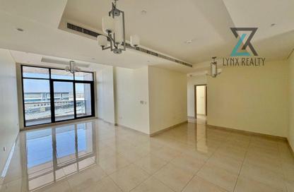 Apartment - 2 Bedrooms - 3 Bathrooms for rent in Airport Road Area - Al Garhoud - Dubai