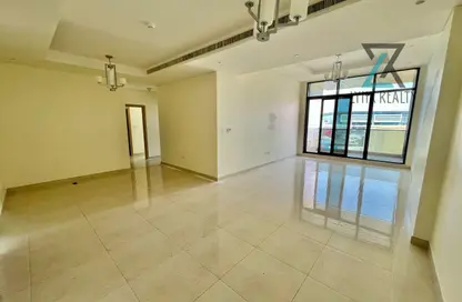 Apartment - 2 Bedrooms - 3 Bathrooms for rent in Airport Road Area - Al Garhoud - Dubai