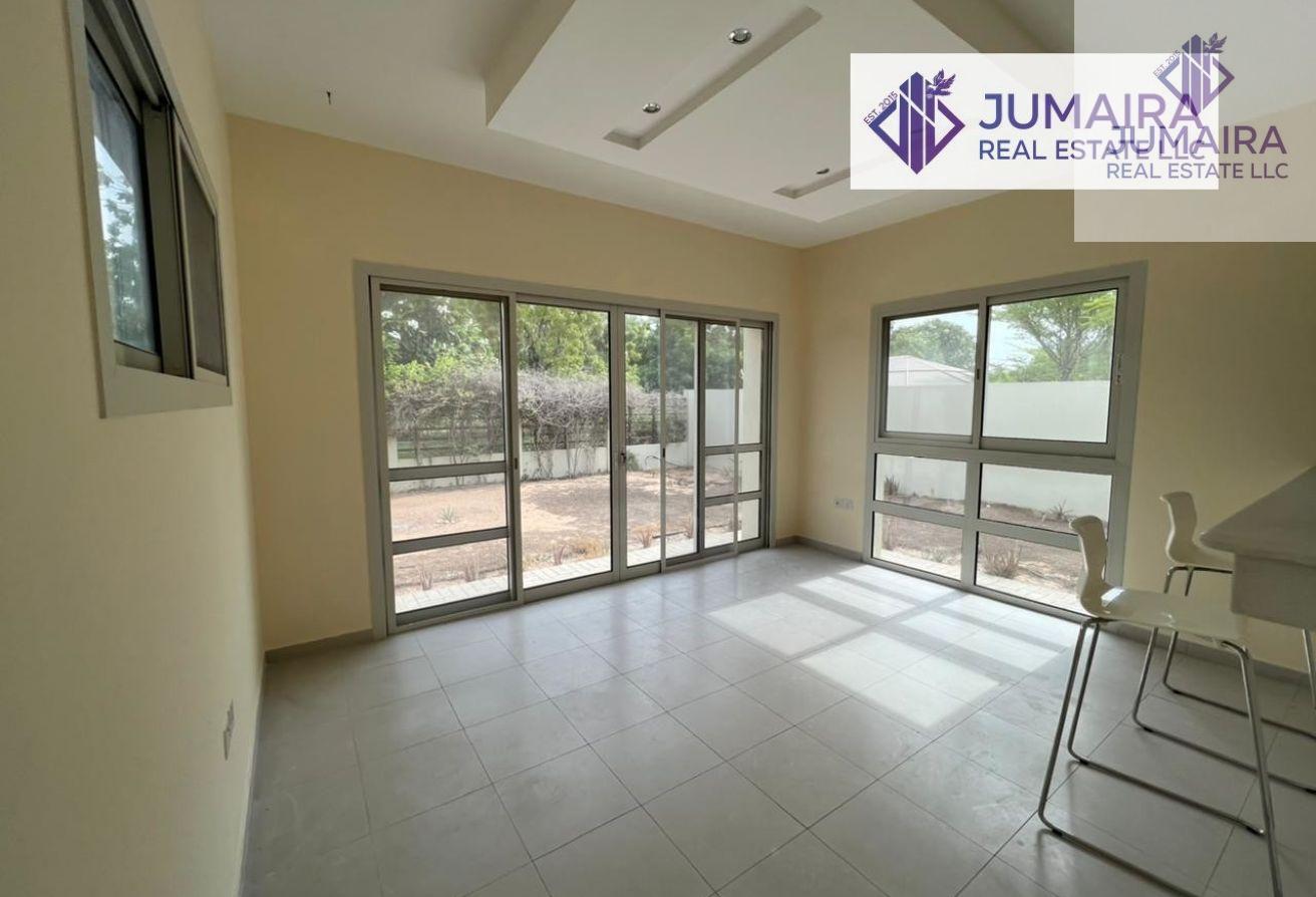 Luxurious 4-BR+Maid Room Malibu Villa for Sale