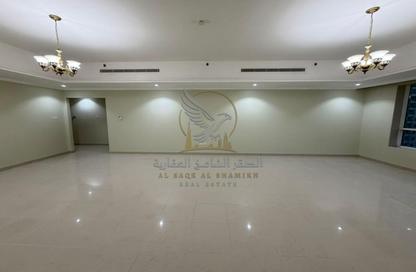 Apartment - 4 - 5 for rent in Al Khan Corniche - Al Khan - Sharjah