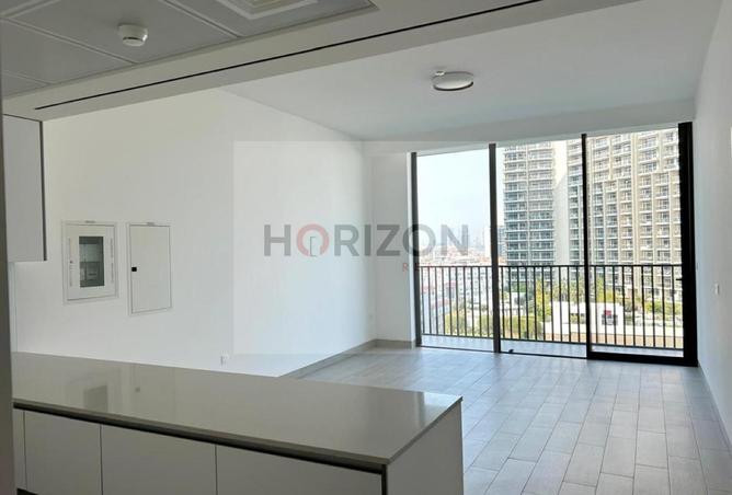 53572873 - صورة العقار 2