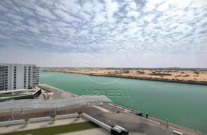 Apartment - 1 Bedroom - 1 Bathroom for rent in Waters Edge - Yas Island - Abu Dhabi