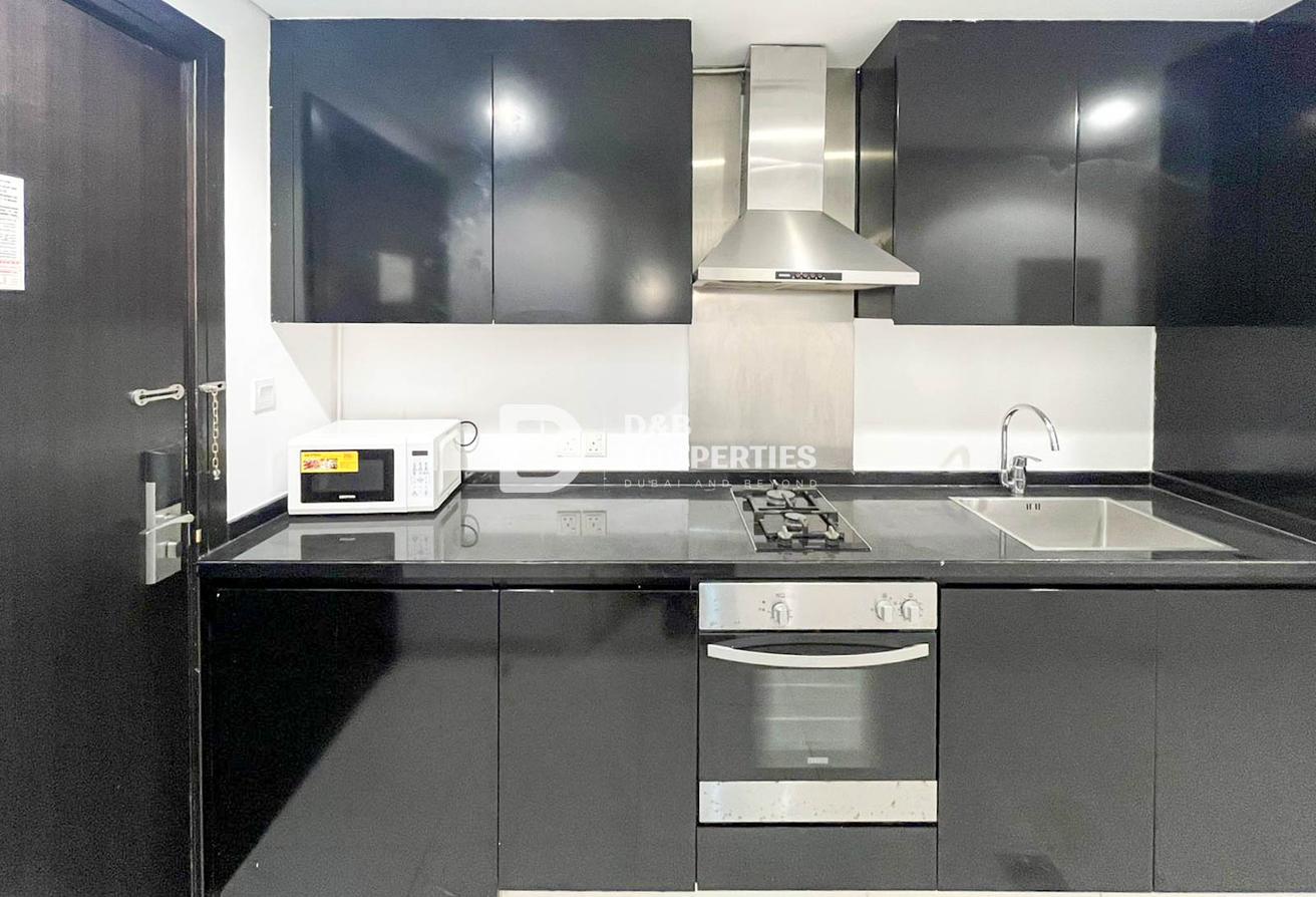 Prime Location | High Floor | Multiple cheques photo 3