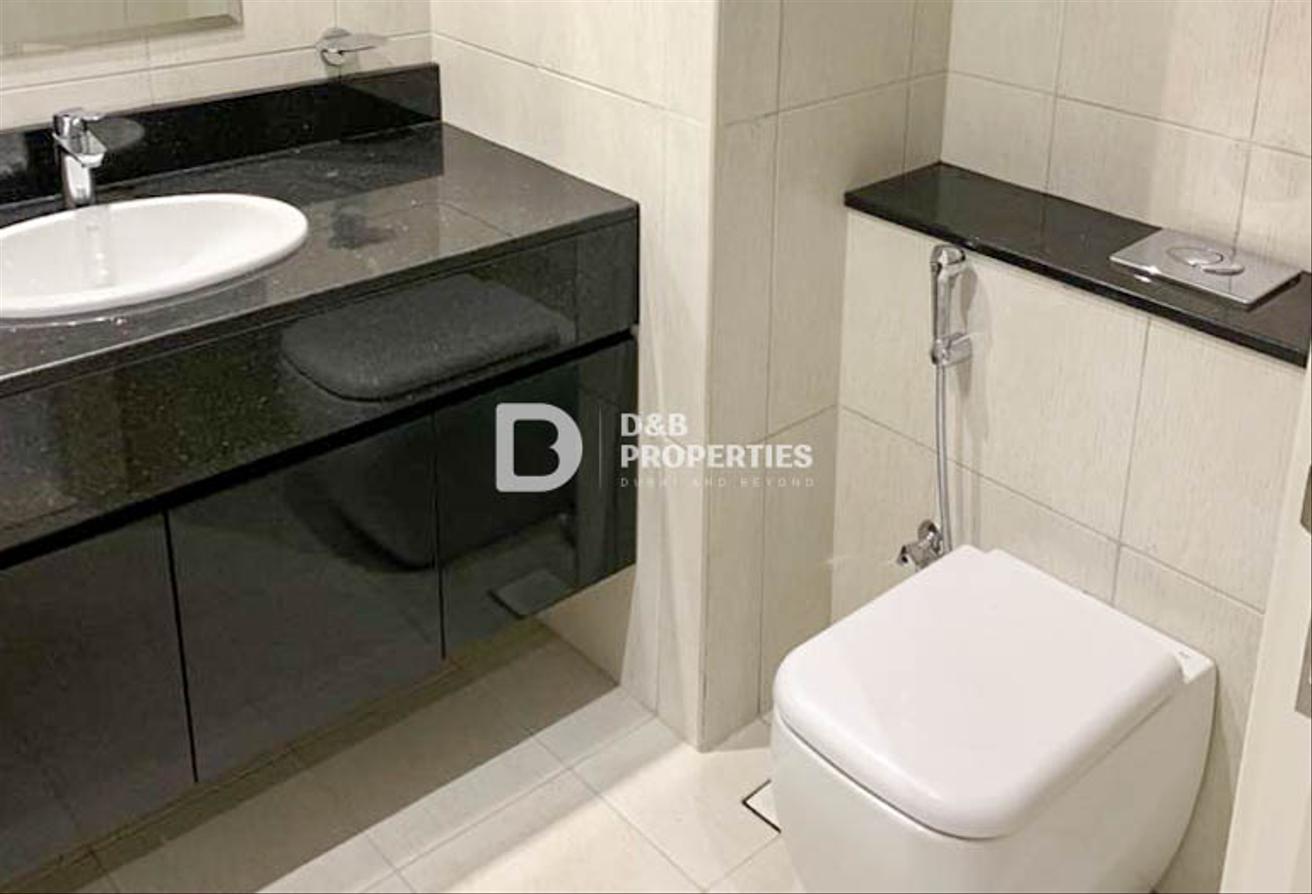 Prime Location | High Floor | Multiple cheques photo 10