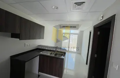 Villa - 3 Bedrooms - 3 Bathrooms for rent in Victoria 2 - Victoria - Damac Hills 2 - Dubai