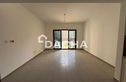 Apartment - 2 Bedrooms - 2 Bathrooms for sale in Hayat Boulevard 1A - Hayat Boulevard 1 - Hayat Boulevard - Town Square - Dubai