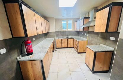 Apartment - 2 Bedrooms - 3 Bathrooms for rent in Al Danah - Abu Dhabi Apartment - 2 Bedrooms - 3 Bathrooms for rent in Al Danah - Abu Dhabi