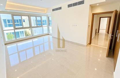 Villa - 5 - 5 for rent in Umm Suqeim 1 Villas - Umm Suqeim 1 - Umm Suqeim - Dubai