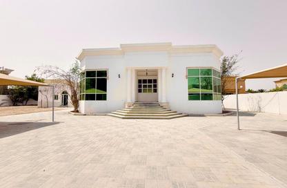 Villa - 7+ Bedrooms - 7+ Bathrooms for rent in Al Garayen - Sharjah