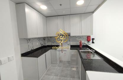 Apartment - 1 Bedroom - 2 Bathrooms for rent in Marah Building - International City Phase 2 - Al Warsan 4 - Al Warsan - Dubai Apartment - 1 Bedroom - 2 Bathrooms for rent in Marah Building - International City Phase 2 - Al Warsan 4 - Al Warsan - Dubai