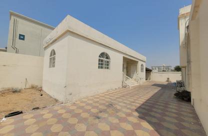 Villa - 4 Bedrooms - 5 Bathrooms for rent in Al Jurf 1 - Al Jurf - Ajman Downtown - Ajman