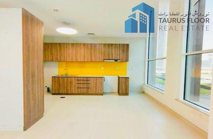 Apartment - Studio - 1 Bathroom for rent in DXB Tower - Sheikh Zayed Road - Dubai Apartment - Studio - 1 Bathroom for rent in DXB Tower - Sheikh Zayed Road - Dubai