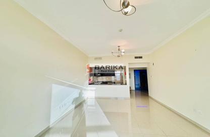 Apartment - 1 Bedroom - 2 Bathrooms for rent in Siraj Tower - Arjan - Dubai