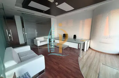 مكتب - 2 غرف نوم للايجار في برج تشرشل للأعمال - أبراج تشرشل - الخليج التجاري - دبي