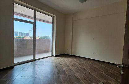 Apartment - 1 Bedroom - 2 Bathrooms for rent in MM Towers - Dubai Silicon Oasis - Dubai