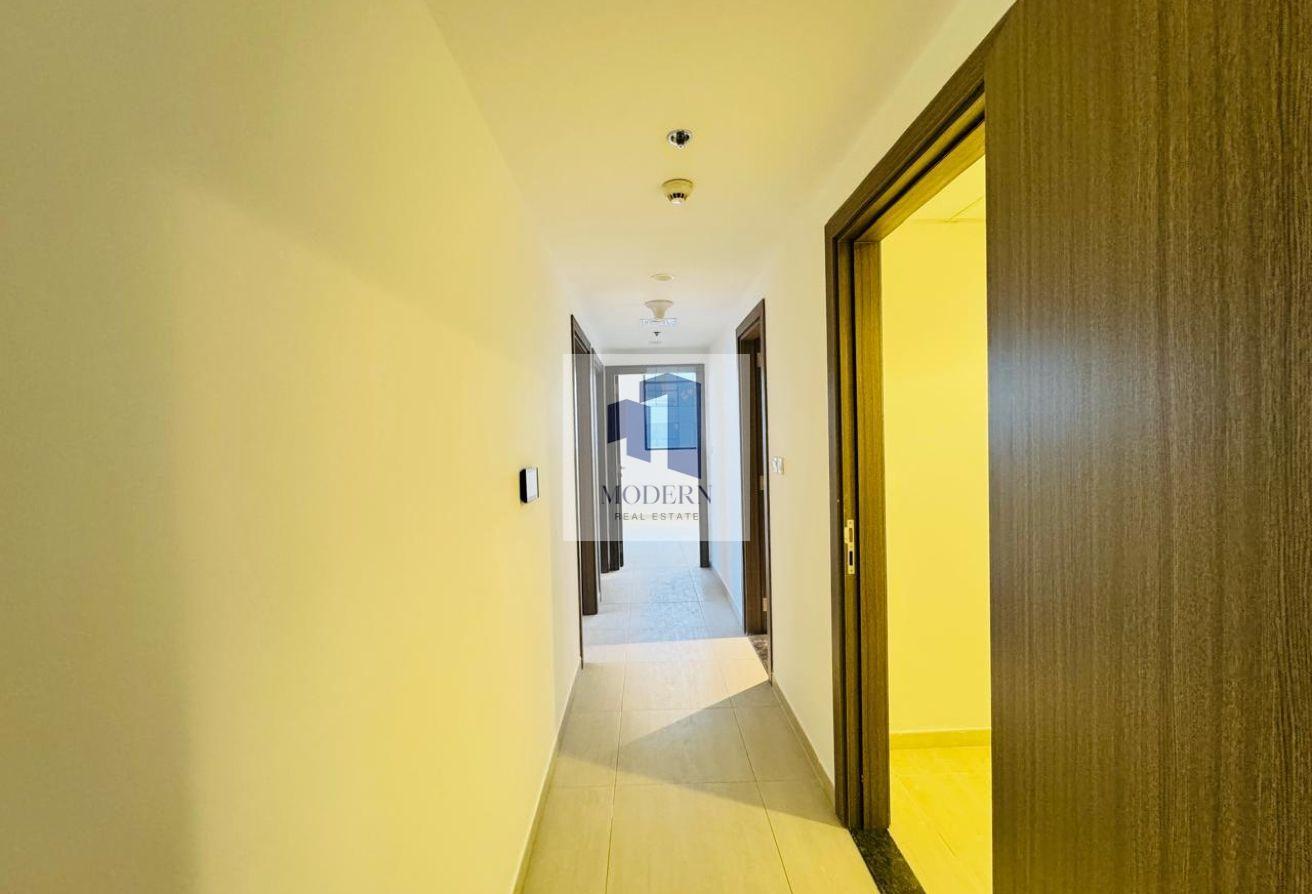 3 BR Apartment with Covered Parking in Dubai photo 3