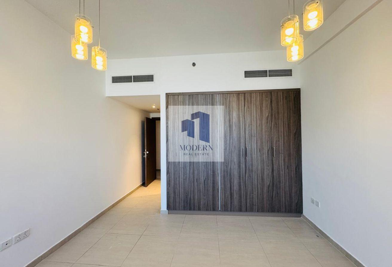 3 BR Apartment with Covered Parking in Dubai photo 7