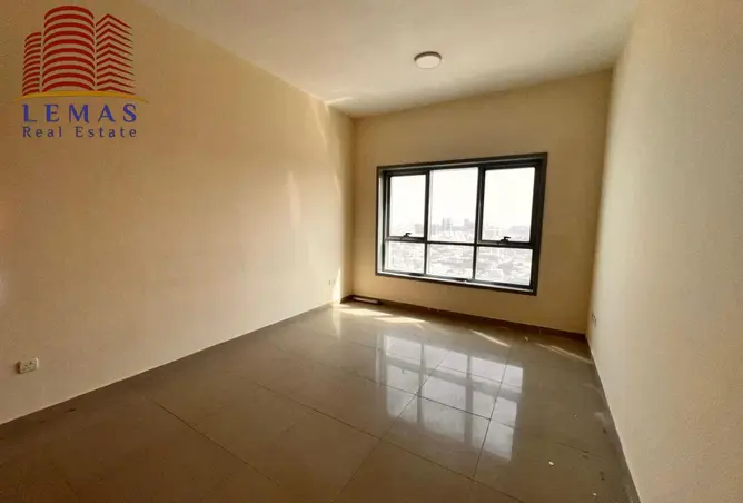78586987 - Property Image 3