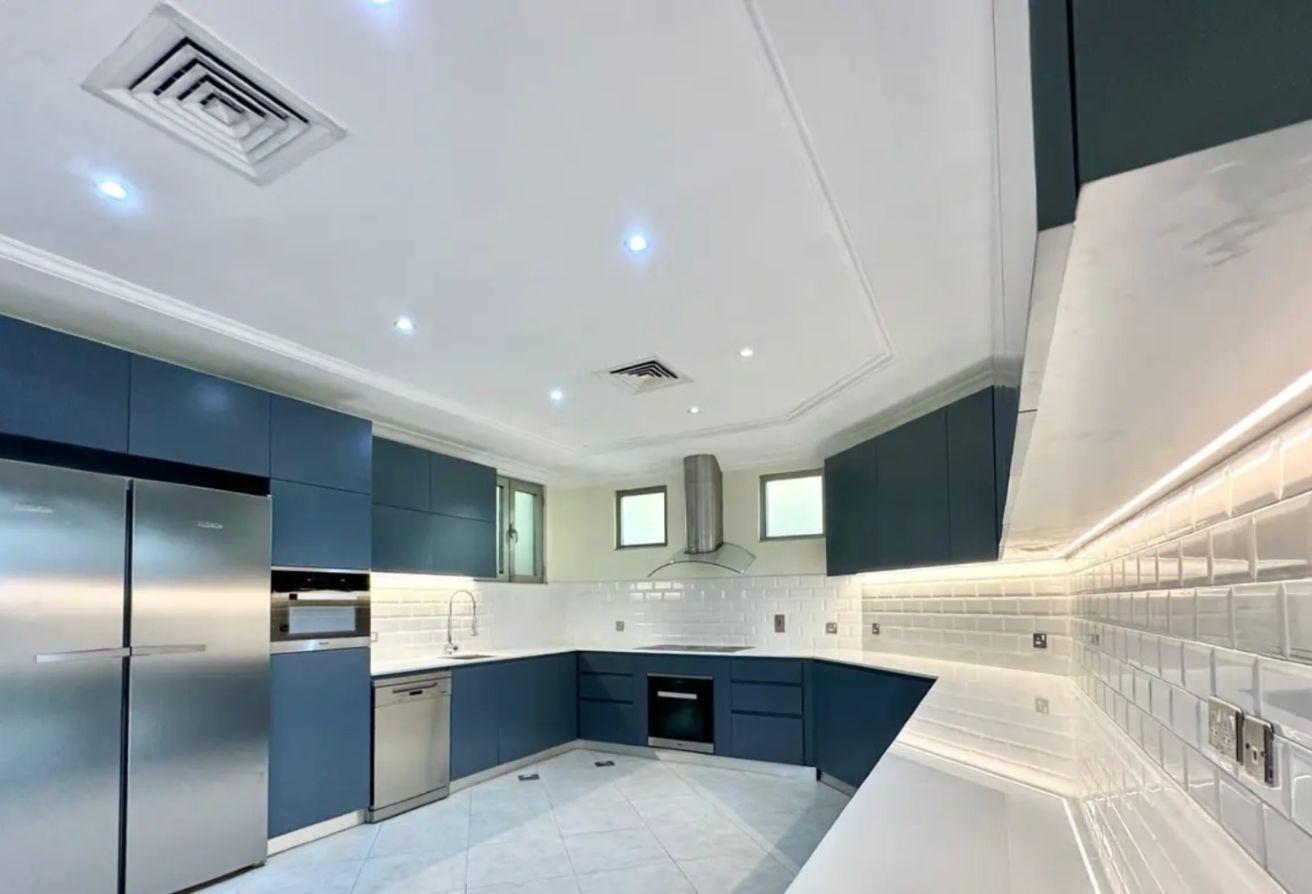 Upgraded | Fully Furnished |Royal Atlantis view photo 8