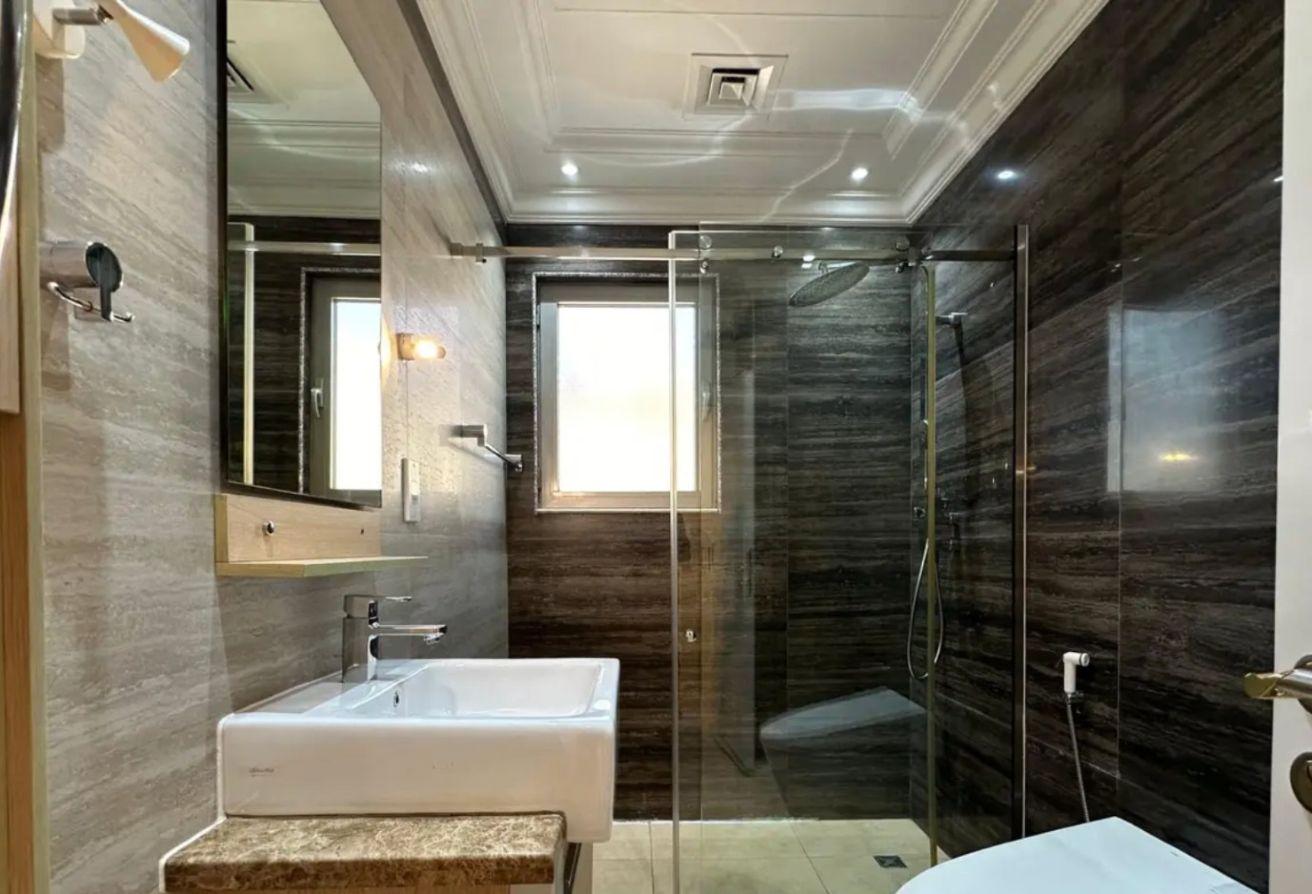 Upgraded | Fully Furnished |Royal Atlantis view photo 10